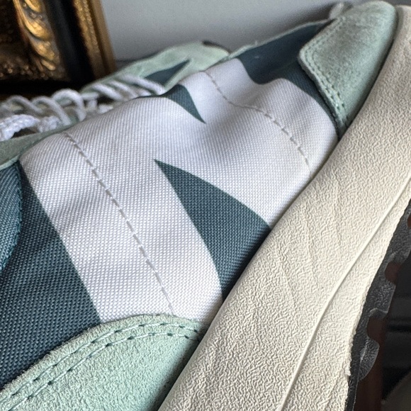 New Balance Wmns 327 'Storm Blue Deep Sky' - Picture 7 of 8